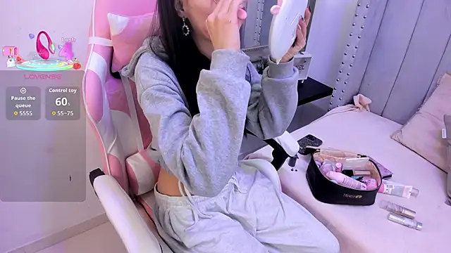 Anya Belth online show from October 11, 12:52 pm