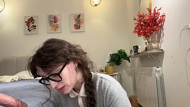 Kelly Berry   online show from June 28, 6:36 pm