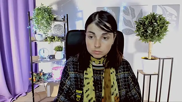 MartaEdams online show from April 8, 6:26 am