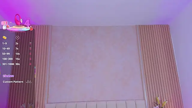 ZOEBARLOWE online show from October 14, 7:05 pm