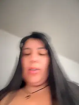 victoria amatista  online show from June 4, 6:01 pm