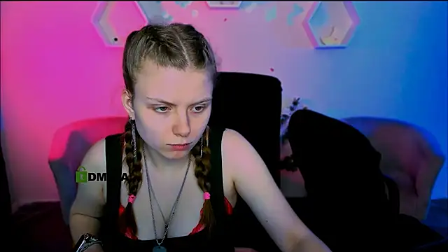 foxy tease  online show from November 22, 10:01 pm