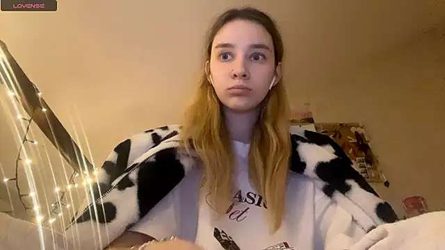 DanaCore online show from November 11, 6:16 pm