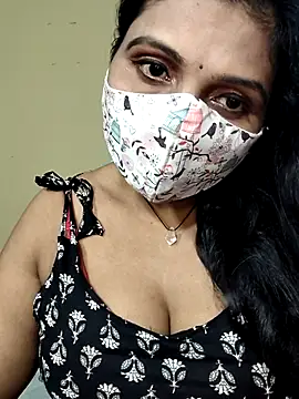 Hotty Sonali online show from October 1, 7:41 pm