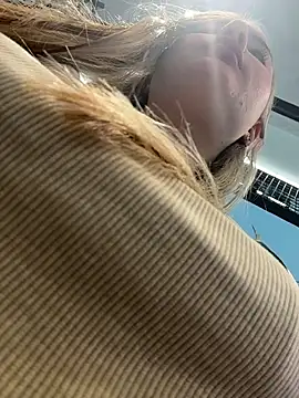 StephanieMur online show from January 7, 4:49 am