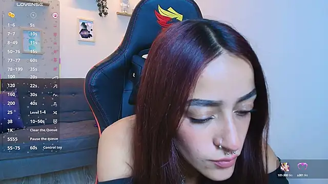 ViolethRosse online show from October 10, 8:03 pm