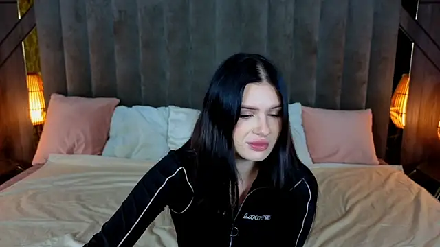 Neyla Charm online show from October 10, 6:40 am