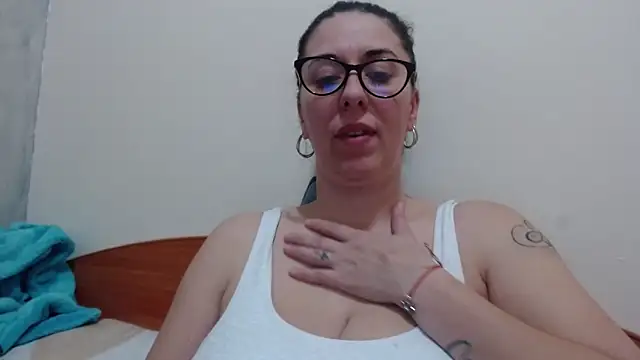 jollene online show from March 8, 2:54 pm