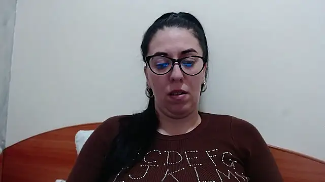 jollene online show from March 28, 1:43 pm