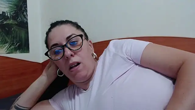 jollene online show from October 12, 2:08 pm