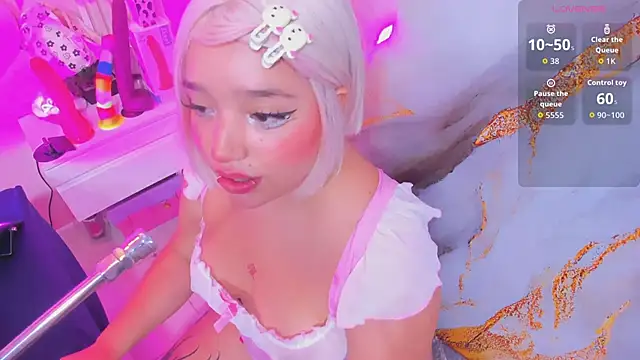 hinata dolly online show from February 28, 12:04 pm