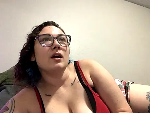 paigeycakes online show from November 5, 4:07 am