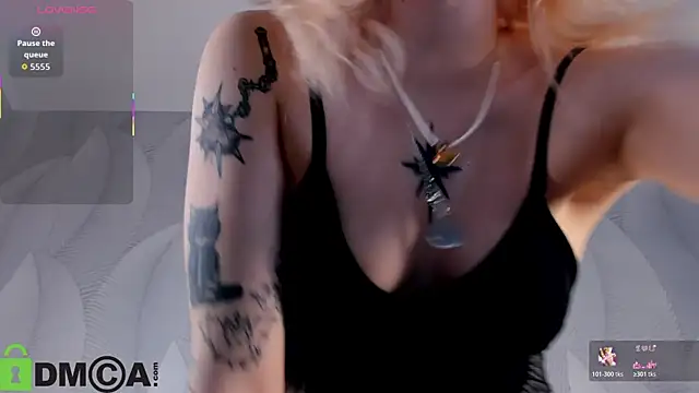 Molly Platt online show from March 21, 9:14 am