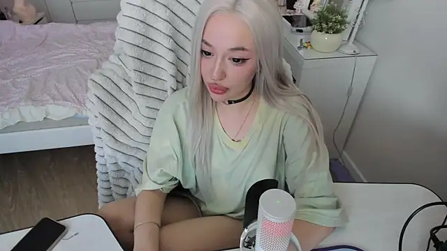 saadnesstyan online show from September 19, 5:28 am