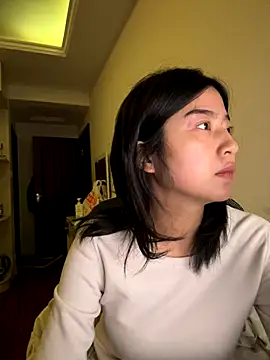 Olivia-l online show from December 2, 12:51 pm