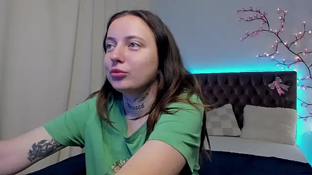 LilaVame online show from September 14, 7:45 pm