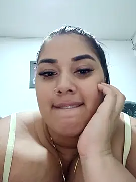 Snapshot of MilaaRooy chatting on September 11, 2:45 am MilaaRooy online show from September 11, 2:45 am