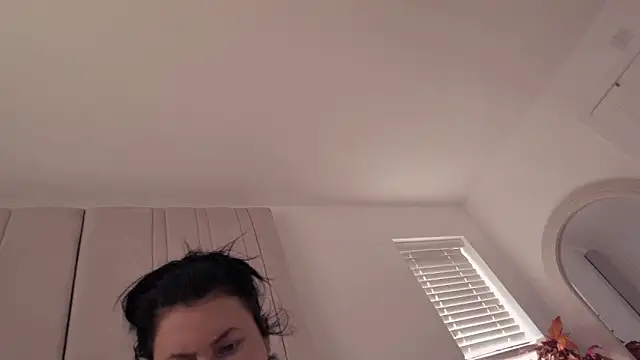 Snapshot of Desire-XOXOX chatting on October 22, 12:54 pm Desire-XOXOX online show from October 22, 12:54 pm