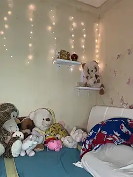 effie castroo online show from October 12, 12:24 am