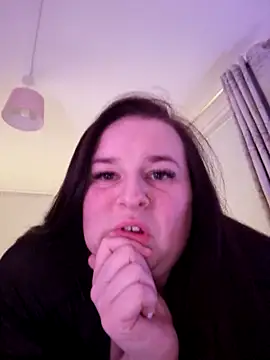 Curvaceouscarla online show from January 6, 9:18 pm