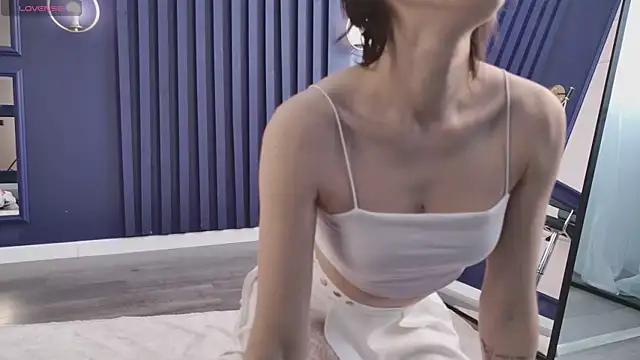 chloe dreammm online show from March 7, 1:07 pm