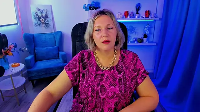 Snapshot of NinaStarle chatting on October 24, 4:52 am NinaStarle online show from October 24, 4:52 am
