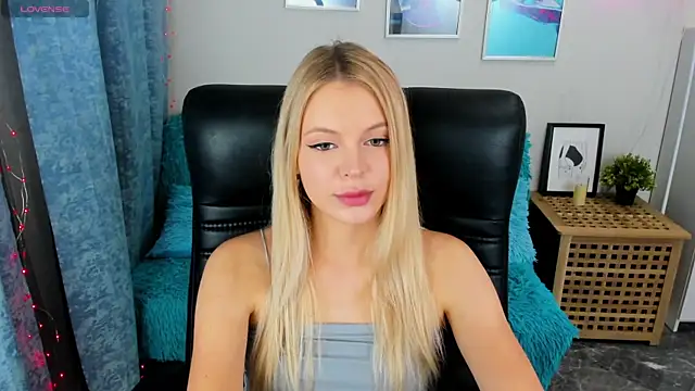 KatherineePierce online show from September 25, 4:17 pm