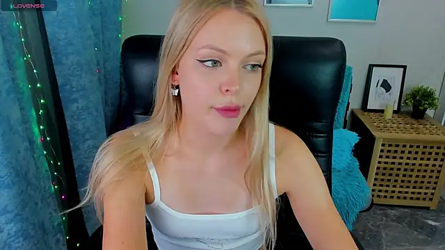 KatherineePierce online show from September 11, 4:29 pm