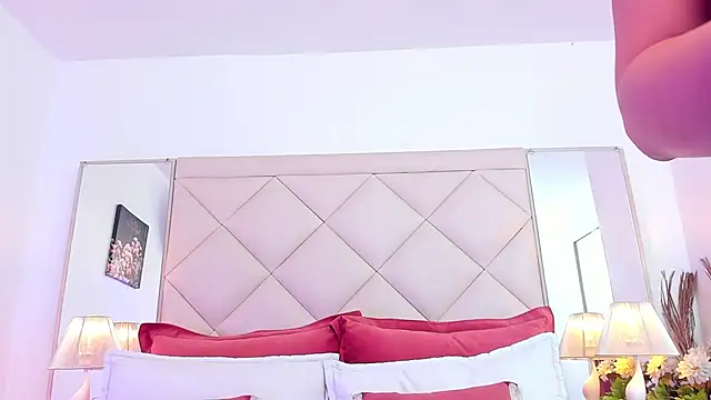 LilBoonew online show from October 13, 1:03 pm