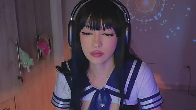 Moonlightt 21 online show from February 22, 9:59 pm