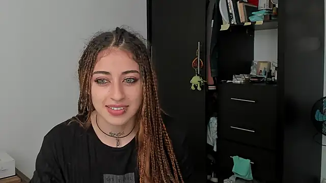 star shooting8 online show from September 8, 9:47 pm