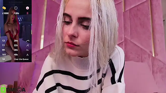 SelenaDaze online show from November 3, 4:27 am