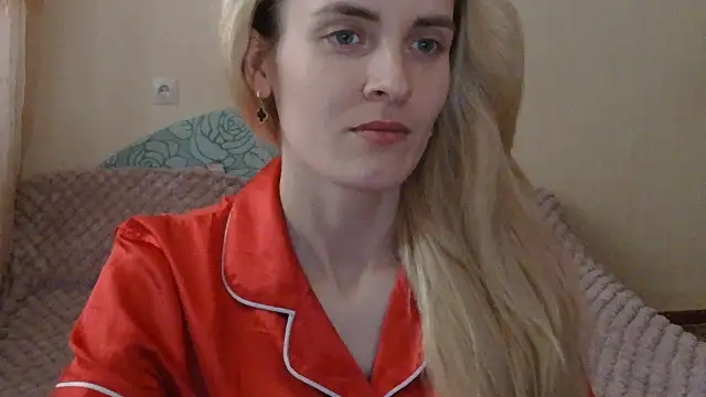 JayeTyler online show from April 8, 6:04 am