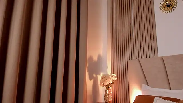 Victoria Beaumont online show from September 27, 1:29 pm