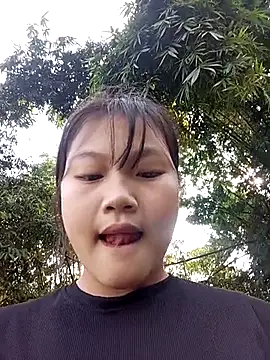 Snapshot of memeto_sexy chatting on October 11, 1:21 am memeto sexy online show from October 11, 1:21 am