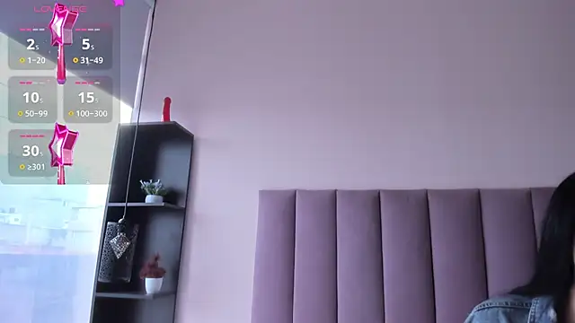 violet myerrs online show from November 25, 3:03 pm