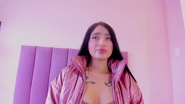 violet myerrs online show from February 9, 12:40 pm