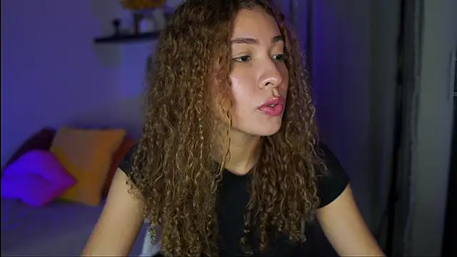 isabella-garcia- online show from October 28, 1:00 am