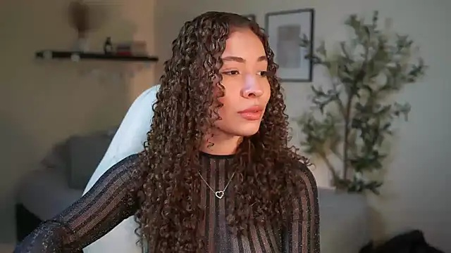 isabella-garcia- online show from March 27, 8:53 pm