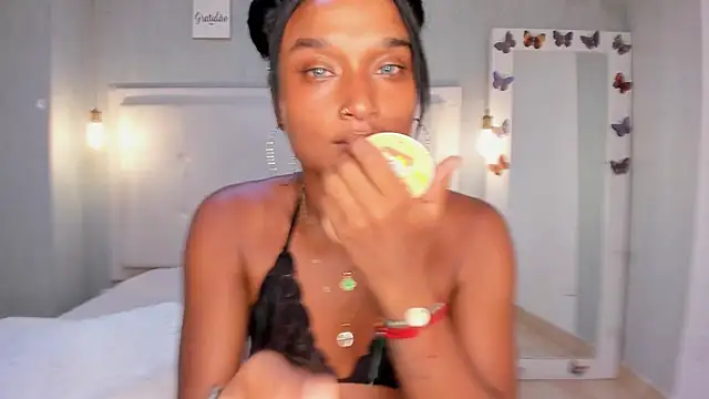 EsmeraldaNyx online show from November 12, 9:13 pm