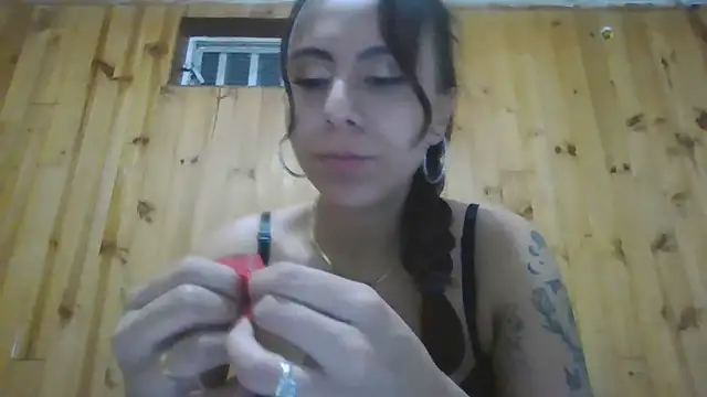 Roselingalvis13 online show from November 2, 2:59 am