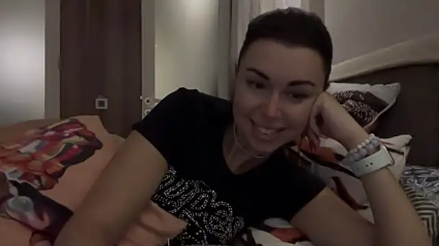 Snapshot of Gilin1 chatting on October 20, 8:23 pm Gilin1 online show from October 20, 8:23 pm