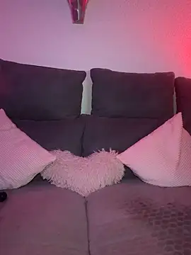 shortybig official online show from April 8, 4:14 am