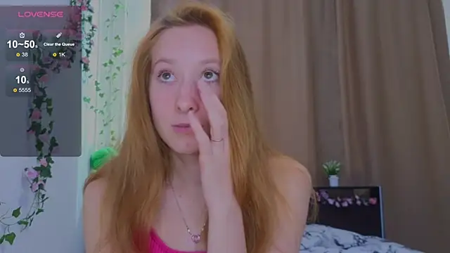 Candy Flosse online show from September 19, 8:57 am