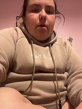 kinga2520 online show from April 10, 7:42 pm