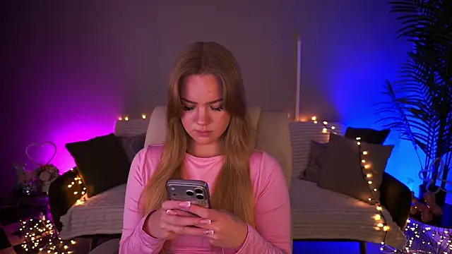 CelesteNoir online show from June 3, 2:07 pm