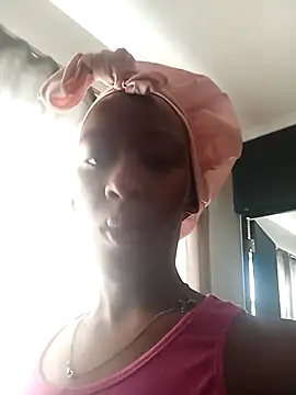 RFeltomWhitJ online show from November 8, 4:39 am