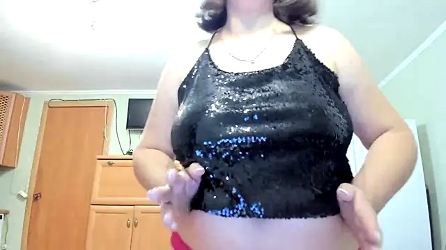 KATTYWARM  online show from February 17, 10:20 pm