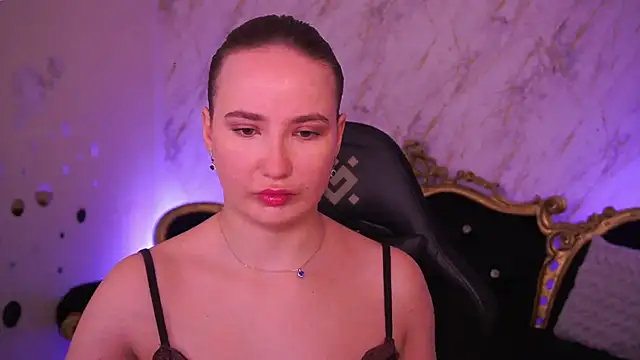 SofieBloom online show from March 31, 2:50 pm