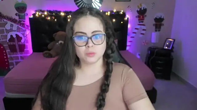 LolaVillalobos online show from December 22, 11:46 am